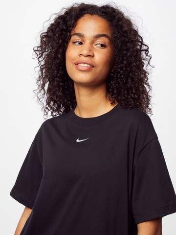 Nike Sportswear - Camiseta talla grande en negro