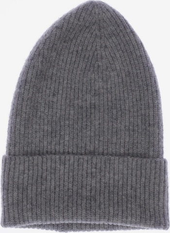 EDITED Hat & Cap in One size in Grey: front