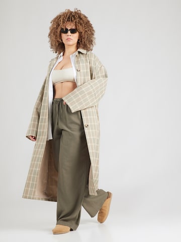 ONLY Carmakoma - Loosefit Pantalón 'CARGOA' en verde