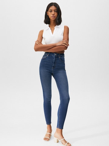 Skinny Jeans de la Pull&Bear pe albastru: față