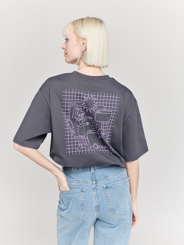 T-Shirt 'Blocksberg' ABOUT YOU x StayKid en gris : derrière