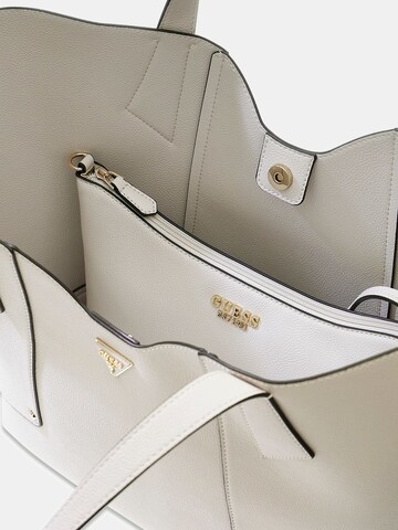 GUESS Shopper 'Darcy' in Weiß