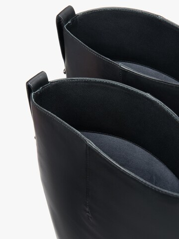 Estro Boots '528-1602'‌‌‌‌ in Schwarz