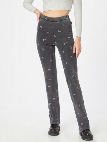 Colourful Rebel Pants in Grey: front