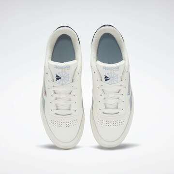 Baskets basses 'Revenge' Reebok en blanc