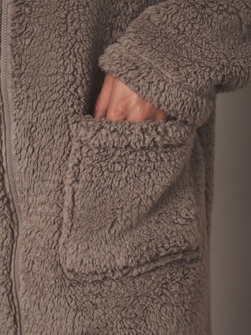 Next - Albornoz largo en beige