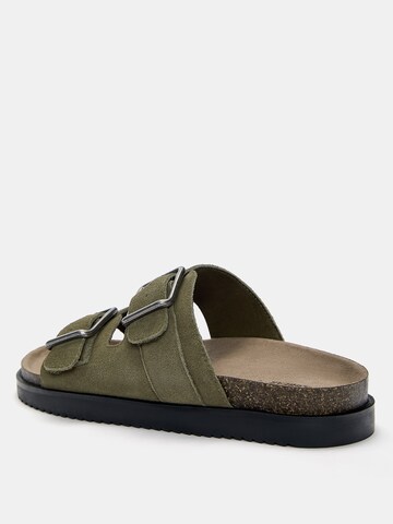 Pull&Bear Чехли в зелено