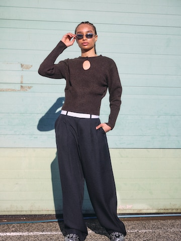 Noisy may Loose fit Pleat-Front Pants 'NMDAILI' in Black: front