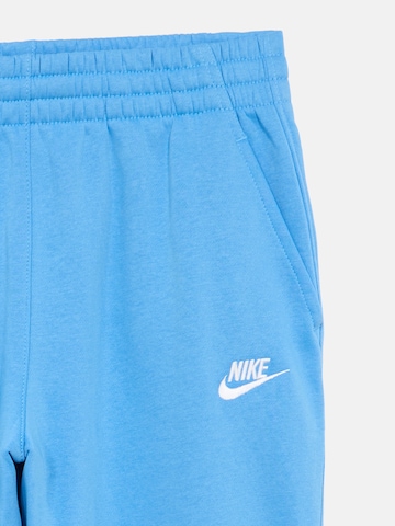 Nike Sportswear Tapered Hose 'Club Fleece' in Blau