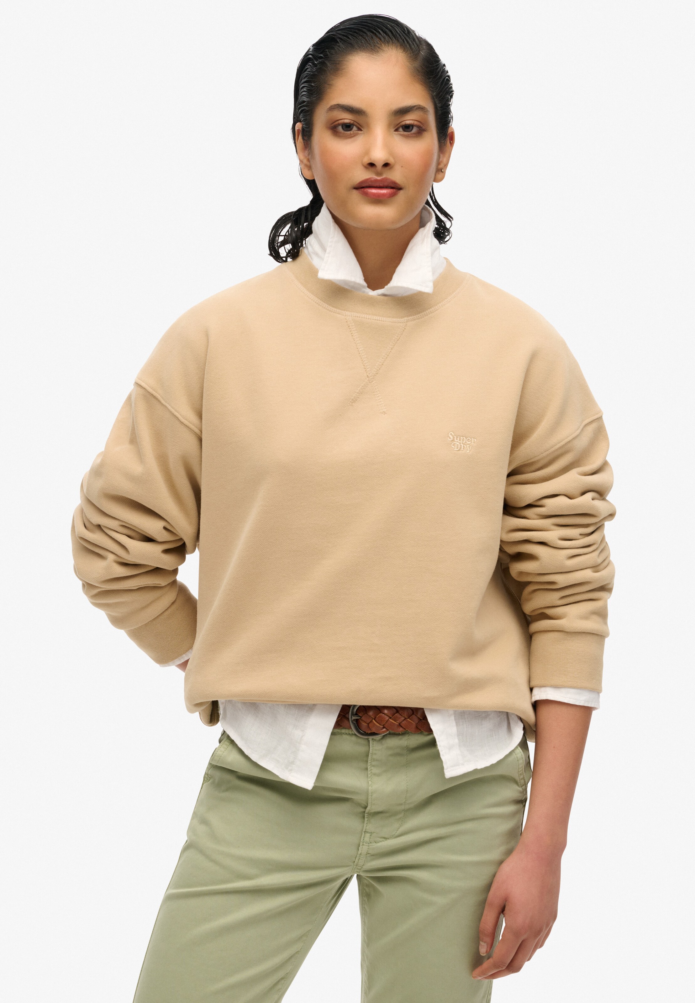 Sweat-shirt 'Studios' Superdry en beige : devant