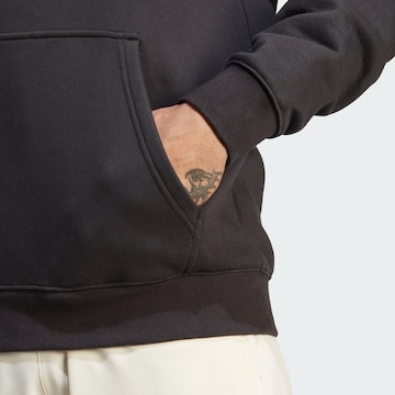 ADIDAS ORIGINALS Sweatshirt 'Trefoil Essentials' in Schwarz