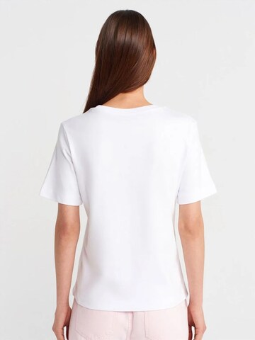 T-shirt 'T-Shirts' Dilvin en blanc