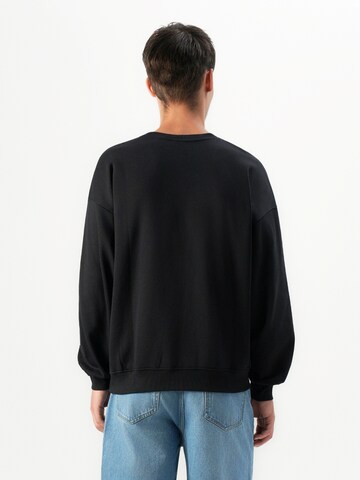 Only & Sons Свитшот 'ONSTURNER' в Черный
