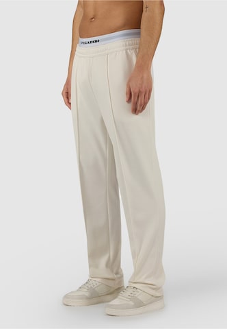 regular Pantaloni sportivi 'Motus' di Pegador in bianco