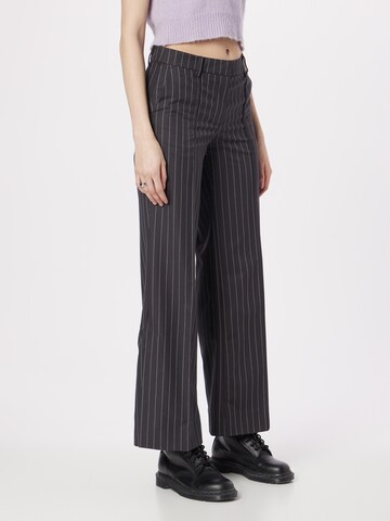 WEEKDAY Wide leg Pantalon 'Kylie' in Grijs: voorkant