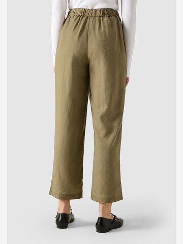 MAERZ Muenchen Regular Pants ' 188000 ' in Green