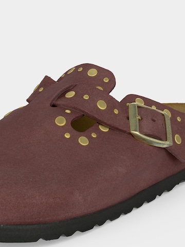 BIRKENSTOCK Papucs 'Boston Rivet' - piros