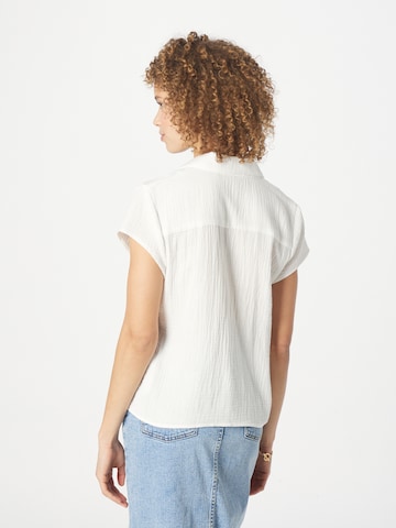 Camicia da donna 'Thyra' di ONLY in bianco