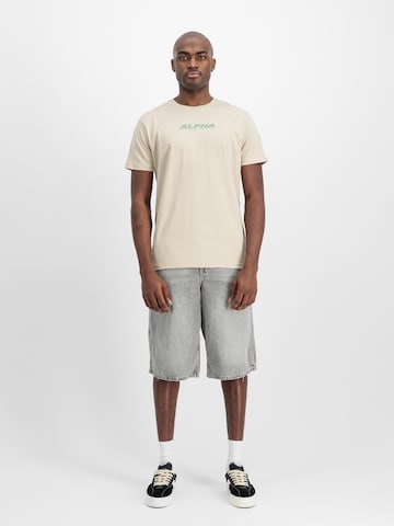 ALPHA INDUSTRIES T-shirt i beige: framsida