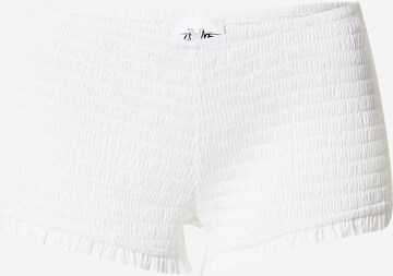 Bella x ABOUT YOU Skinny Shorts 'Melissa' (GOTS) in Weiß: predná strana