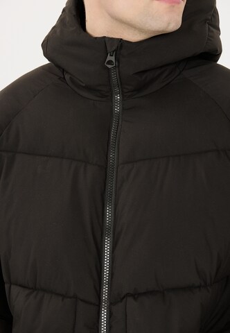 Virtus Between-Season Jacket 'Mackey' in Black