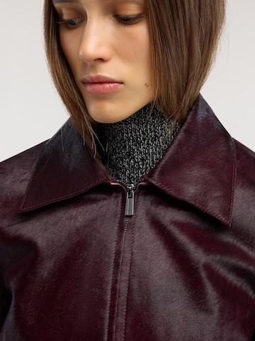 Cappotto invernale di Trussardi in rosso