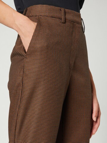 Guido Maria Kretschmer Women - regular Pantalón 'Asta' en marrón