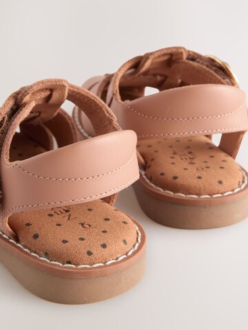 Next - Sandalias en marrón
