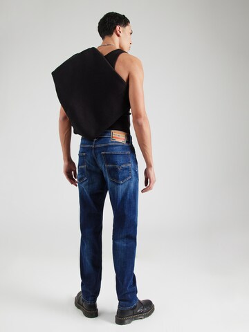 DIESEL Regular Jeans '1986 LARKEE-BEEX' in Blue