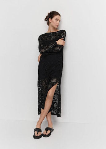 Rochie 'Sandra' de la MANGO pe negru