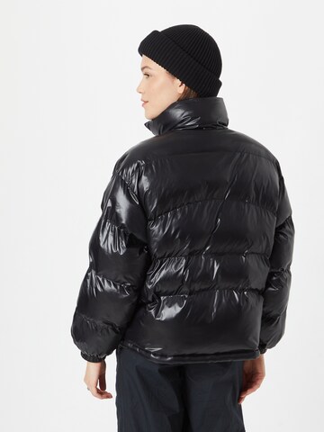 LEVI'S ® Přechodná bunda 'Retro Puffer' – černá