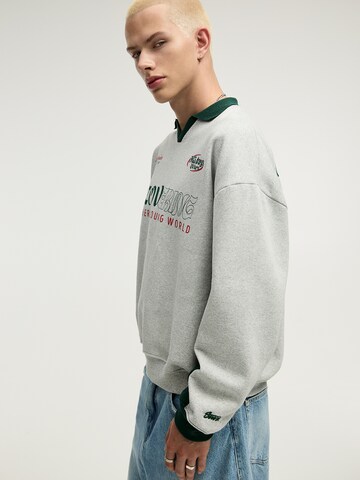 Pull&Bear Mikina – šedá