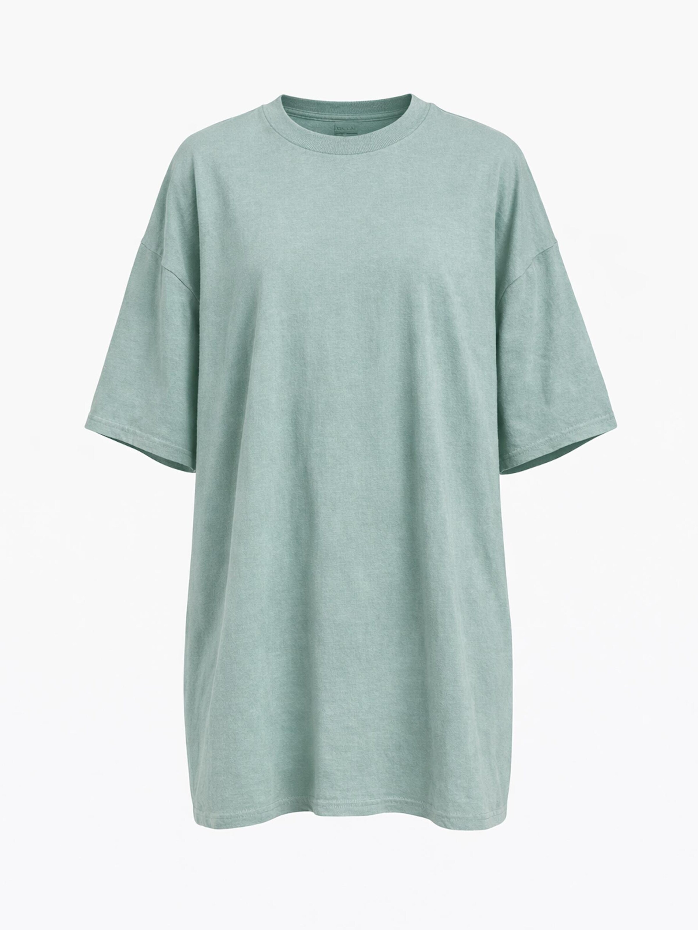 Worldclassca Oversized Shirt in Green: front