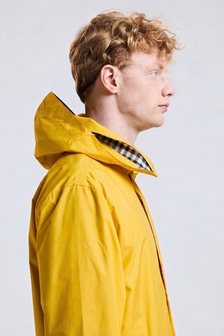 Aquascutum Active Between-Seasons Parka in Yellow