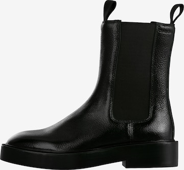 Ghete chelsea de la Calvin Klein pe negru: față