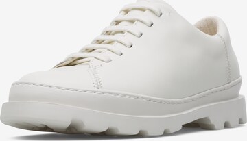 Chaussure à lacets ' Brutus ' CAMPER en blanc : devant