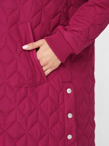 ILSE JACOBSEN Between-seasons coat 'ART06' in Red