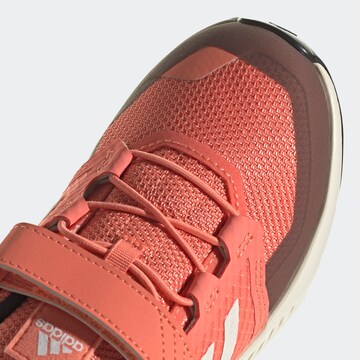 ADIDAS TERREX - Sapato baixo 'Trailmaker' em laranja