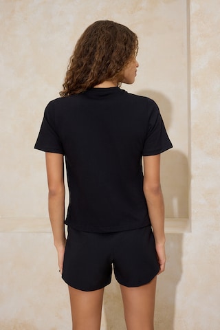 T-shirt Trendyol en noir