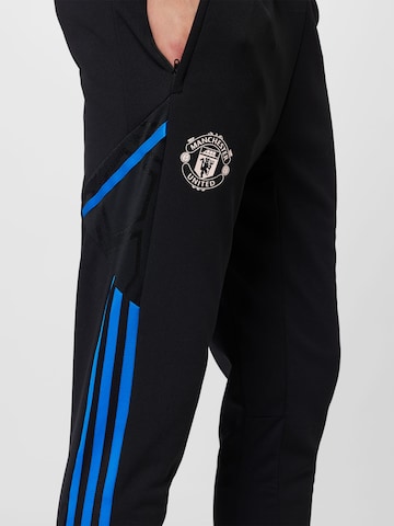 Coupe slim Pantalon de sport 'Manchester United Condivo 22' ADIDAS SPORTSWEAR en noir