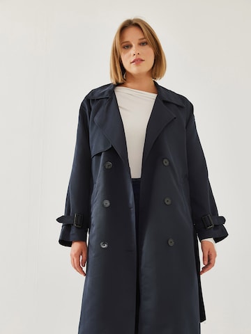 Bianco Lucci Tussenmantel in Blauw