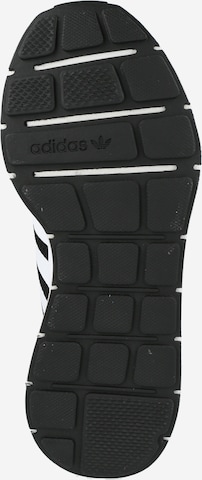 Sneaker bassa 'Swift Run X' di ADIDAS ORIGINALS in nero