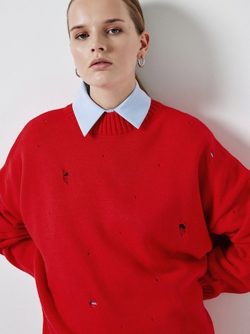Touché Privé Pullover 'Distressed Knit Sweater'‌ in Rot