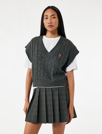 Koton Sweater in Grey: front