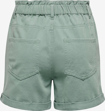 JDY Regular Shorts 'Zizzy' in Grün