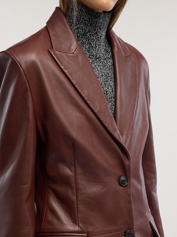Cappotto invernale di Trussardi in marrone