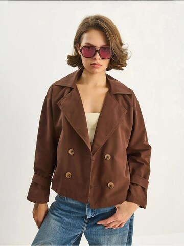 Bianco Lucci Tussenmantel in Bruin