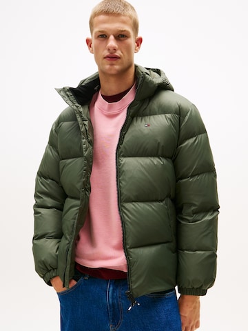 Veste d’hiver 'ESSENTIAL' Tommy Jeans en vert : devant