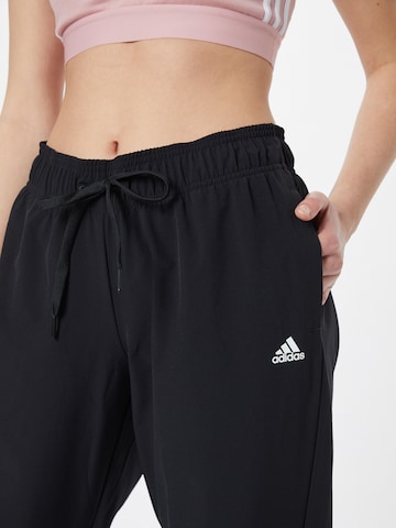 ADIDAS SPORTSWEAR Tapered Sporthose 'Made4' in Schwarz