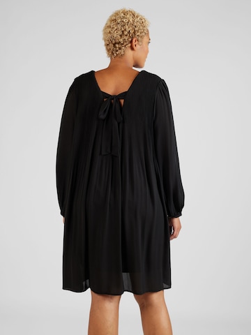 Vero Moda Curve Sukienka 'CINDY' w kolorze czarny